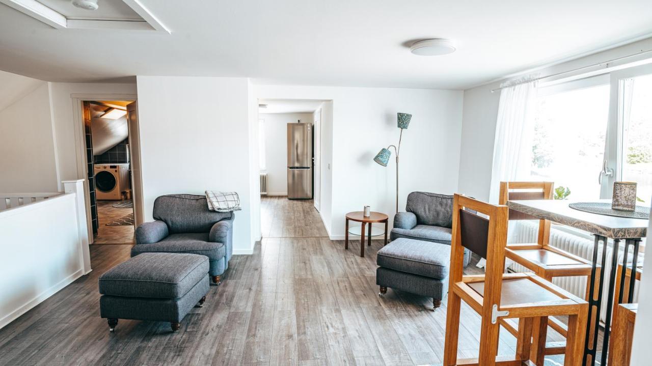 Byggmaestare Villan ムータラ エクステリア 写真