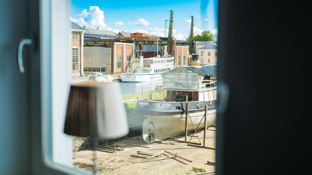Byggmaestare Villan ムータラ エクステリア 写真